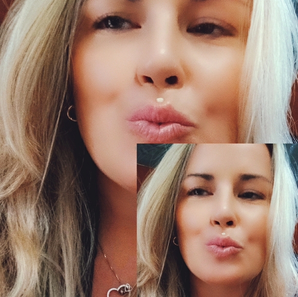 Meet your Posher, Kat, offering Major SALES🍒 - Picture 4 of 4